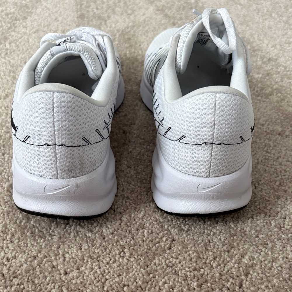 Nike Athletic Shoes - Picture 3 of 8